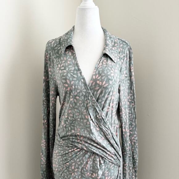 Free People NWT Shayla Wrap Maxi Dress Midi Long Sleeve V-Neck Printed Design - Picture 3 of 7